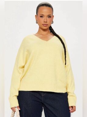 Fashion Nova Plus Size Pale Yellow V-Neck Knit Sweater 1X